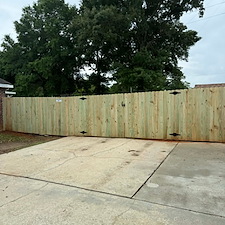 370-Plus-ft-Wood-Privacy-Fence-Installation-with-Double-Drive-Gate-in-Gulfport-MS 5